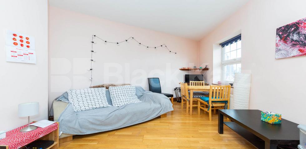 			2 Bedroom, 1 bath, 1 reception Apartment			 High Road, WOOD GREEN